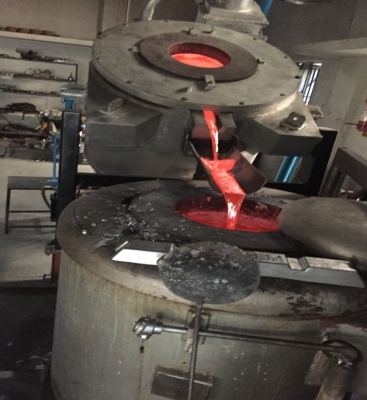 Foundry – 200 Kgs Diesel Fired Tilting Furnace